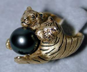 Tigers: Oriental Tigers Ring 18k