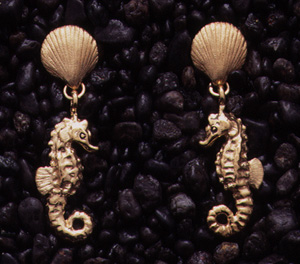 Shells: Clam & Sea Horse Earrings 14k